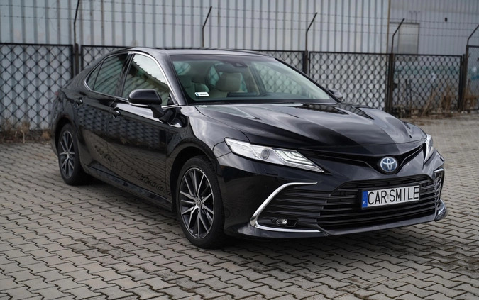 Toyota Camry cena 192605 przebieg: 1, rok produkcji 2024 z Janikowo małe 254